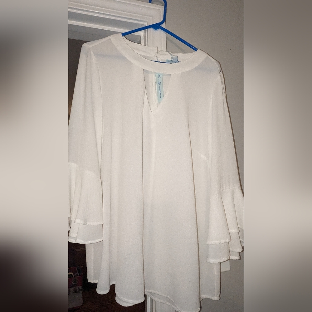 Ladies white bell sleeve blouse size Large